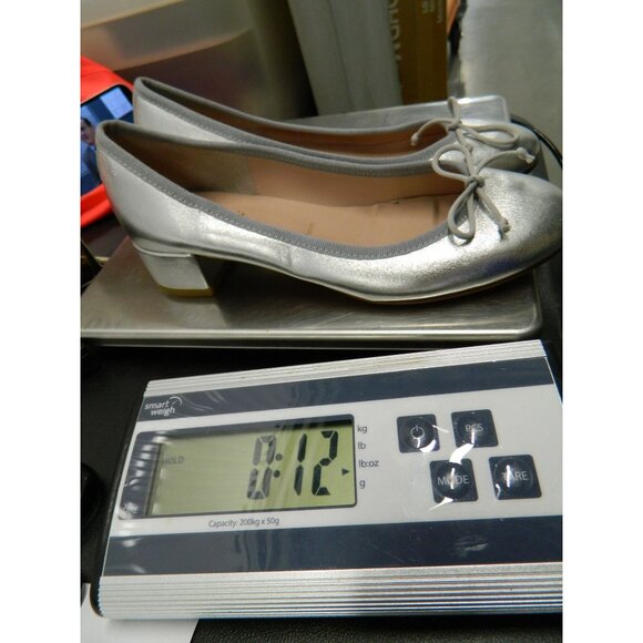 Size 7 Silver Metallic Leather Low Block Heel Bow Detail Summit White Mountain - Picture 11 of 11